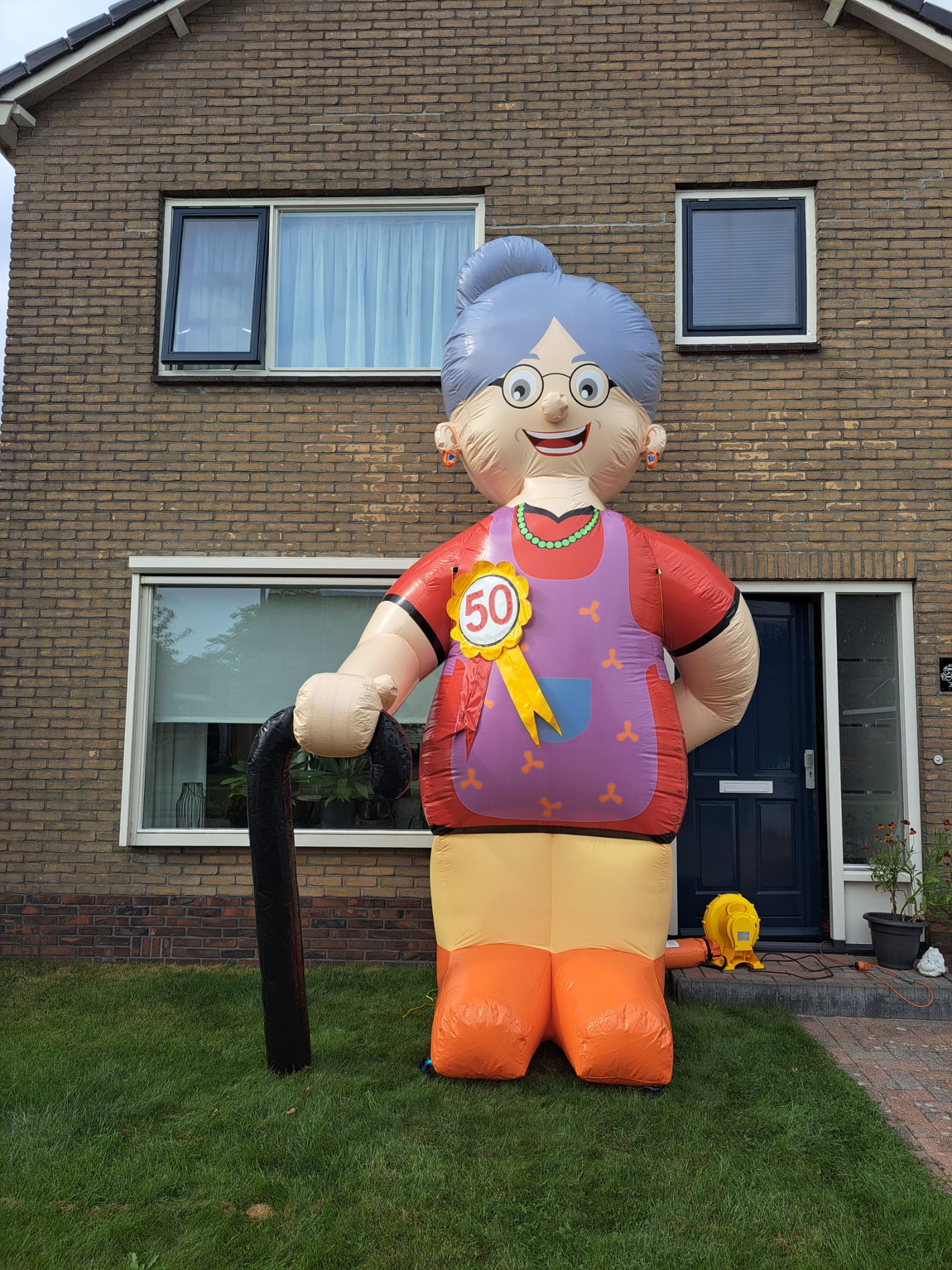 Feestpop Sarah met stok huren in Surhuisterveen en Smilde